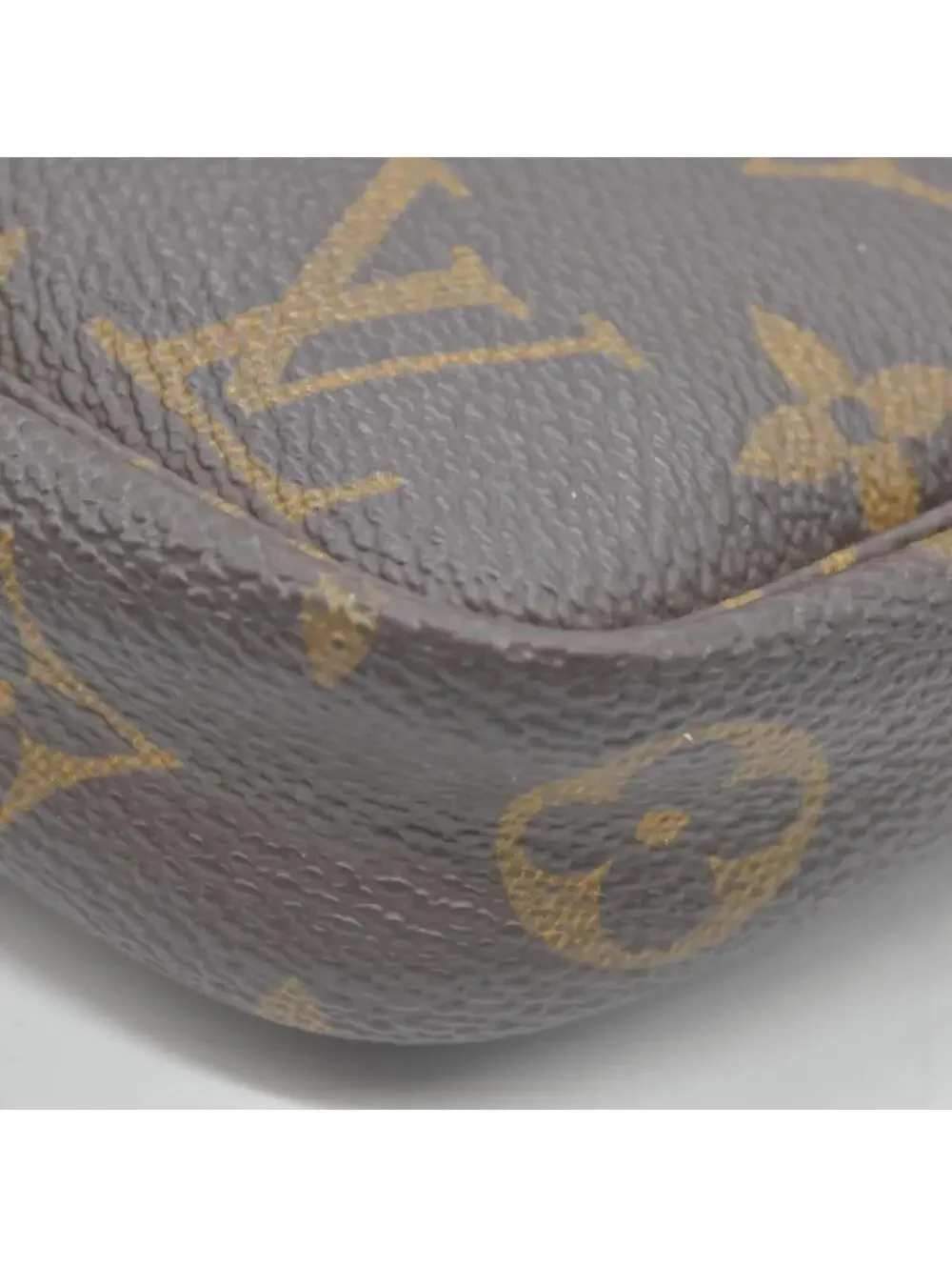 1999 Louis Vuitton LV Pochette Accessoires Monogram AR0969